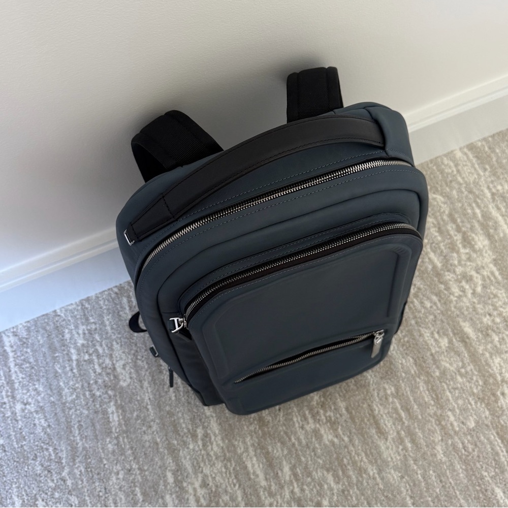 NWOT Tumi Harrison Bradner IV Leather Backpack in Pavement Bomb - Picture 8 of 15